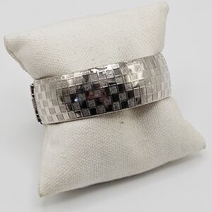 VINTAGE Silver Tone Checkerboard Engraved Bangle Hinged Clamper Bracelet